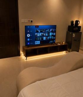 Al Kura Apartment | Couple Stay