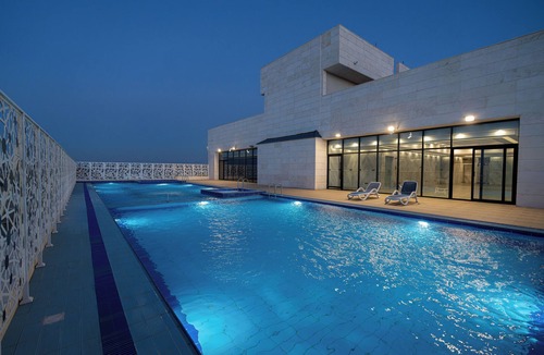 Jeddah Hotel | Dancenter Jeddah Near King Fahd's Fountain