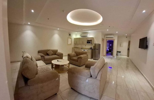 Hera Street Apartment | HAYAT ALRUWZ
