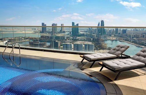 Manama Hotel | Hilton Bahrain City Centre Hotel & Residences