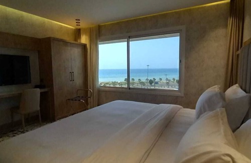 Umluj Hotel | Hyatt Town 2