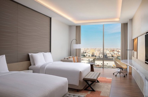 Al Bawadi Hotel | Jeddah Marriott Hotel Madinah Road