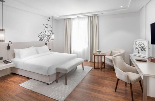 Sari Street Hotel | Landmark Hotels & Suites