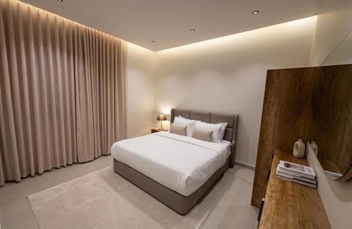 Hera Street Apartment | Lomer Apartments