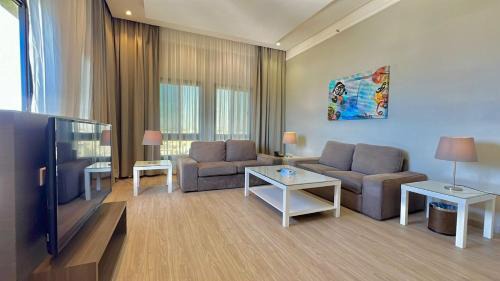 Ash Shati Apartment | Loren Served Apartments AL Coniche