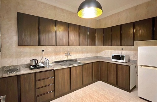 Sari Street Hotel | loren serviced Apartment Alslamah
