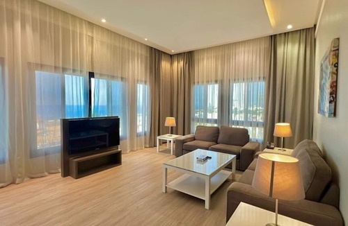 Ash Shati Hotel | loren serviced Apartment Corniche