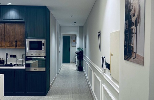 Riyadh Apartment | LP78- 2-bedroom apartment in marvelous Riyadh with cool AC