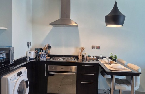 Al Hoora Apartment | Luxurious sea view, prime location in Manama-ERA View Towers