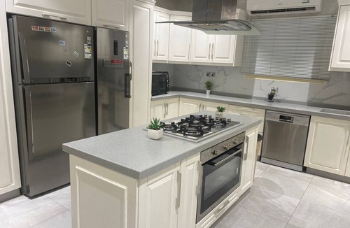 Al-Safa Apartment | Luxury 5-Bedroom Apartment with 5 Bathrooms and Private Courtyard شقة فخمة