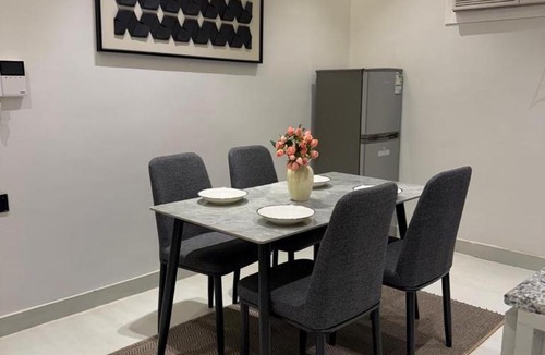 Qurish Street Apartment | Luxury apartment room and lounge