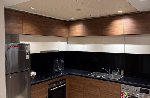 Muharraq Apartment | Modern 1-Bedroom Apartment with Balcony Dalmouniya