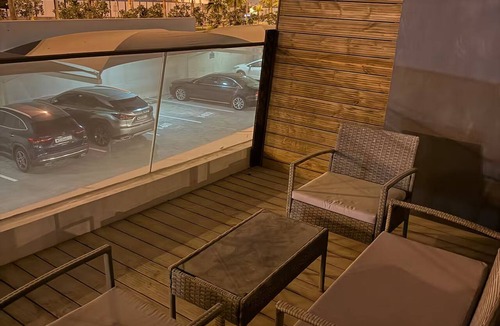 Muharraq Apartment | Modern 1-Bedroom Apartment with Balcony Dalmouniya