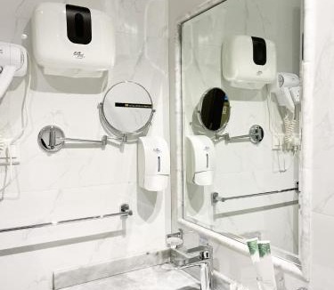 Al Kura Apartment | NARS Plus Al Basateen