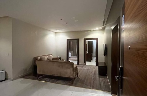 King Abdul Aziz Road Apartment | Obhur Home Suites