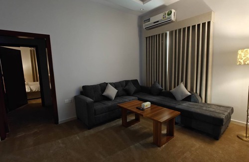 Hera Street Apartment | One Bedroom Apt- Hira Residence & Suites