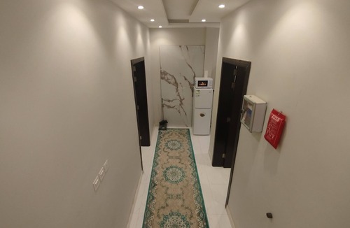 Ali Salamah Apartment | Perfect 2-bedroom apartment with AC in charming Jeddah