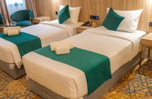 60th Street Hotel | Poinciana Hotel