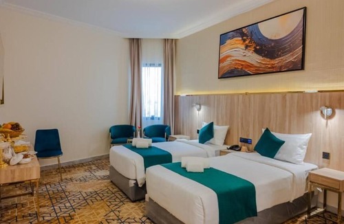 60th Street Hotel | Poinciana Hotel