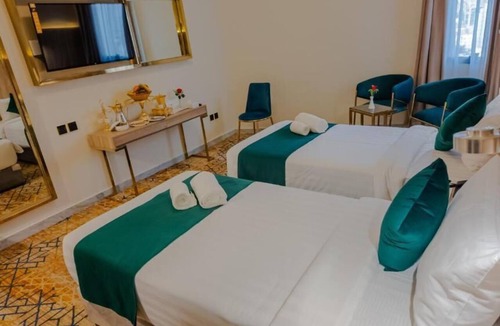 60th Street Hotel | Poinciana Hotel