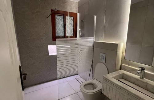 As Salamah Apartment | quite place and safen