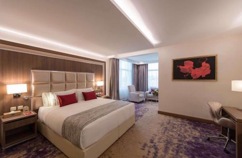 Palestine Street Hotel | Ramada by Wyndham Continental Jeddah