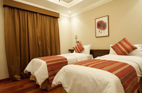 Al-Rawdah Hotel | Rawasi Hotel Suites
