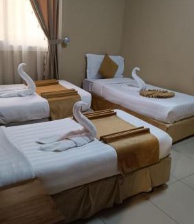60th Street Hotel | Razana Al-Hafaer
