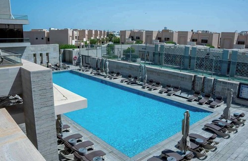 Dammam Apartment | Resort-Style Studio with Pool & 24/7 Gym - Retal