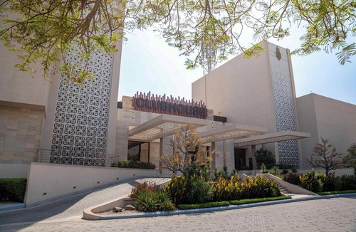 Dammam Apartment | Resort-Style Studio with Pool & 24/7 Gym - Retal
