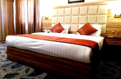 Al Faisaliyah Hotel | Roshan Al Azhar Hotel