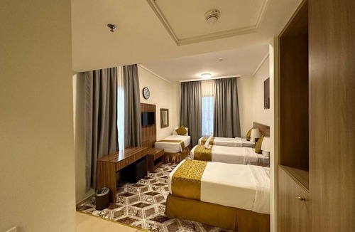 60th Street Hotel | Sama Al Amani Hotel