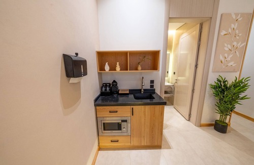 Dhahban Ski Chalet | skyline chalet