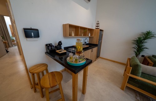 Dhahban Ski Chalet | skyline chalet