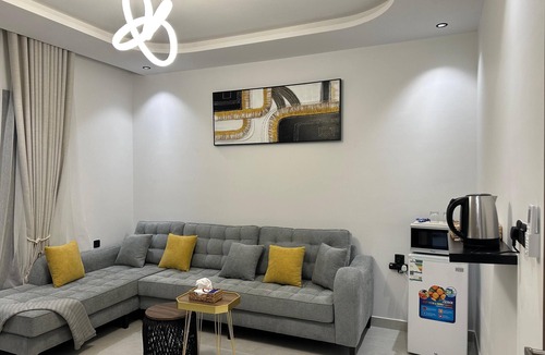 Jeddah Apartment | Smart Comfort Apartment in Jeddah with WiFi + Streaming