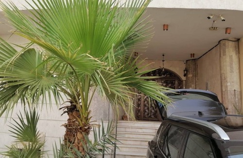 Mecca Apartment | Spacious 7-bedroom apartment with AC and WiFi in marvelous Makkahn
