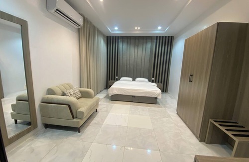 Al Kura Apartment | Studio Apartment in Al Hamdaniyah-J4
