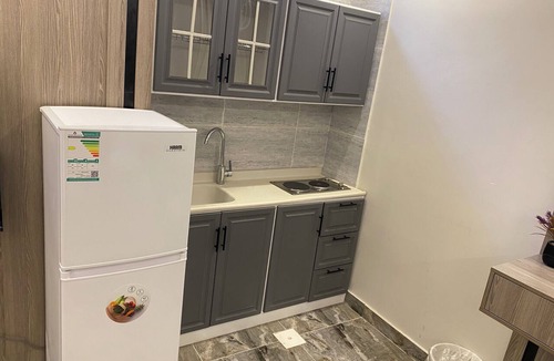 Al Kura Apartment | Studio Apartment in Al Hamdaniyah- J14