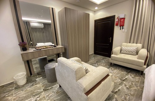 Al Kura Apartment | Studio Apartment in Al Hamdaniyah- J14