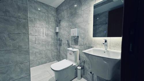 Al Bawadi Apartment | Studio in center with self check in