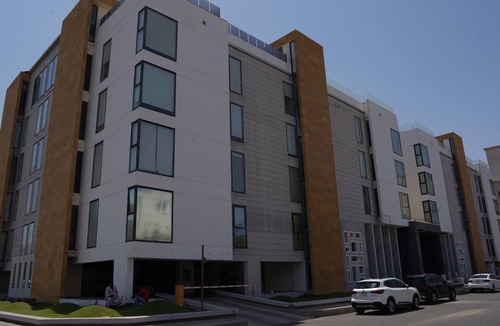 Jeddah Apartment | stylish condo * gym * shaded parking * super location
