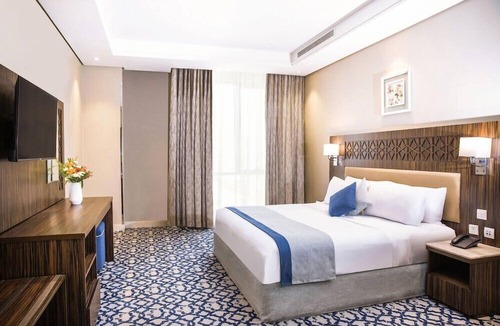 Hera Street Hotel | Swiss Blue Heraa
