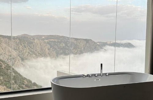 'Asir House | The cliff