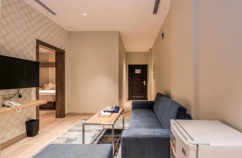 Al Bawadi Apartment | Tiara Quraish