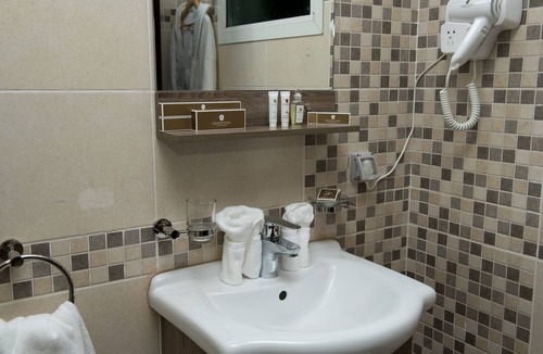 Qurish Street Hotel | Verta Hotel Qouraish