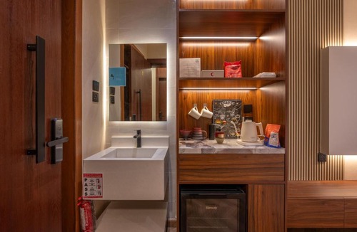 Al-Safa Apartment | waves Apartment - Luxury Suite in Al Safa