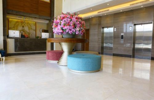 Sari Street Hotel | Weekend Hotel Sari