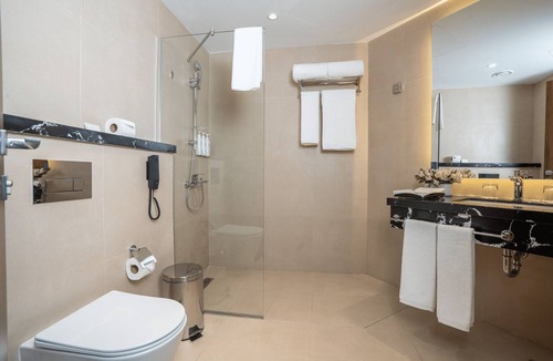 Medina Hotel | Worth Tharawat Hotel