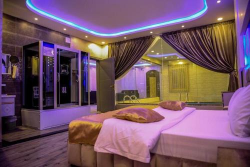 استراحات بيت كندا بالشفا