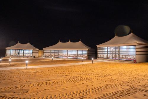 منتجع مخيم هيت HET Camp & Resort